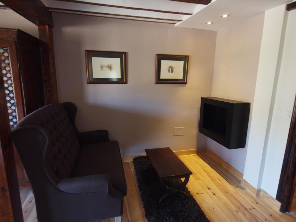 Los Ojos de la Mora Apartamentos Boutique Cuenca  Habitación foto